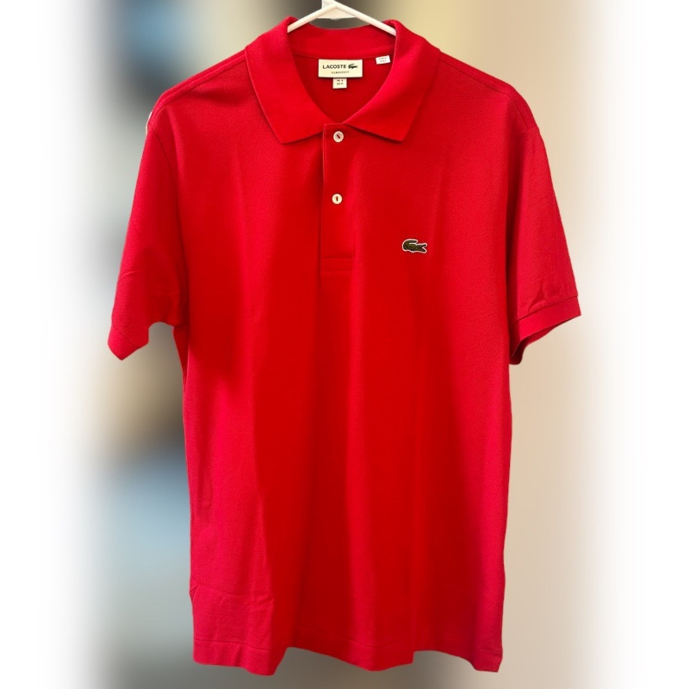 Lacoste Classic Pique Short Sleeve Polo Shirt. Size Medium.  NWOT.